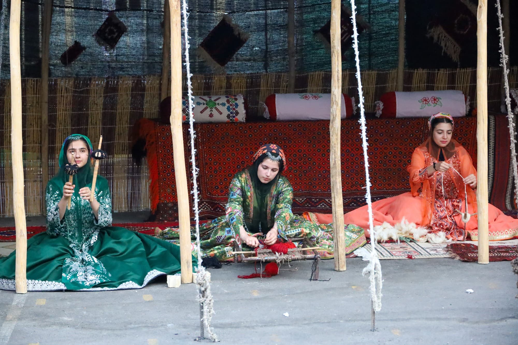 آیین افتتاح سالن اجتماعات و کتابخانه دبیرستان عشایری شهید بهشتی